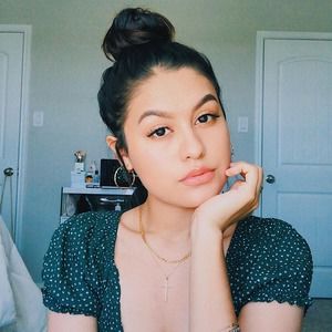 Meet your Posher, Maribel